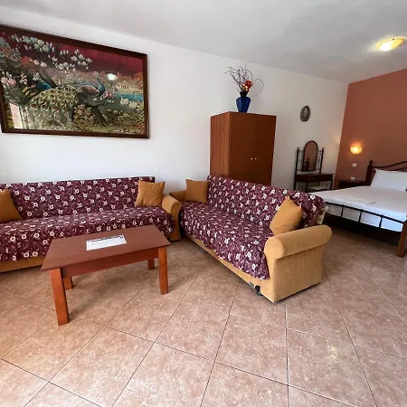 Tsima Cathrin Guest house