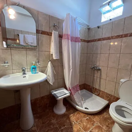 Tsima Cathrin Guest house *
