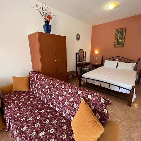 Tsima Cathrin Guest house *